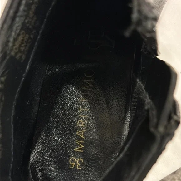 Black leather Ankle Boots with Minimalist Design sz 5 - Picture 13 of 15